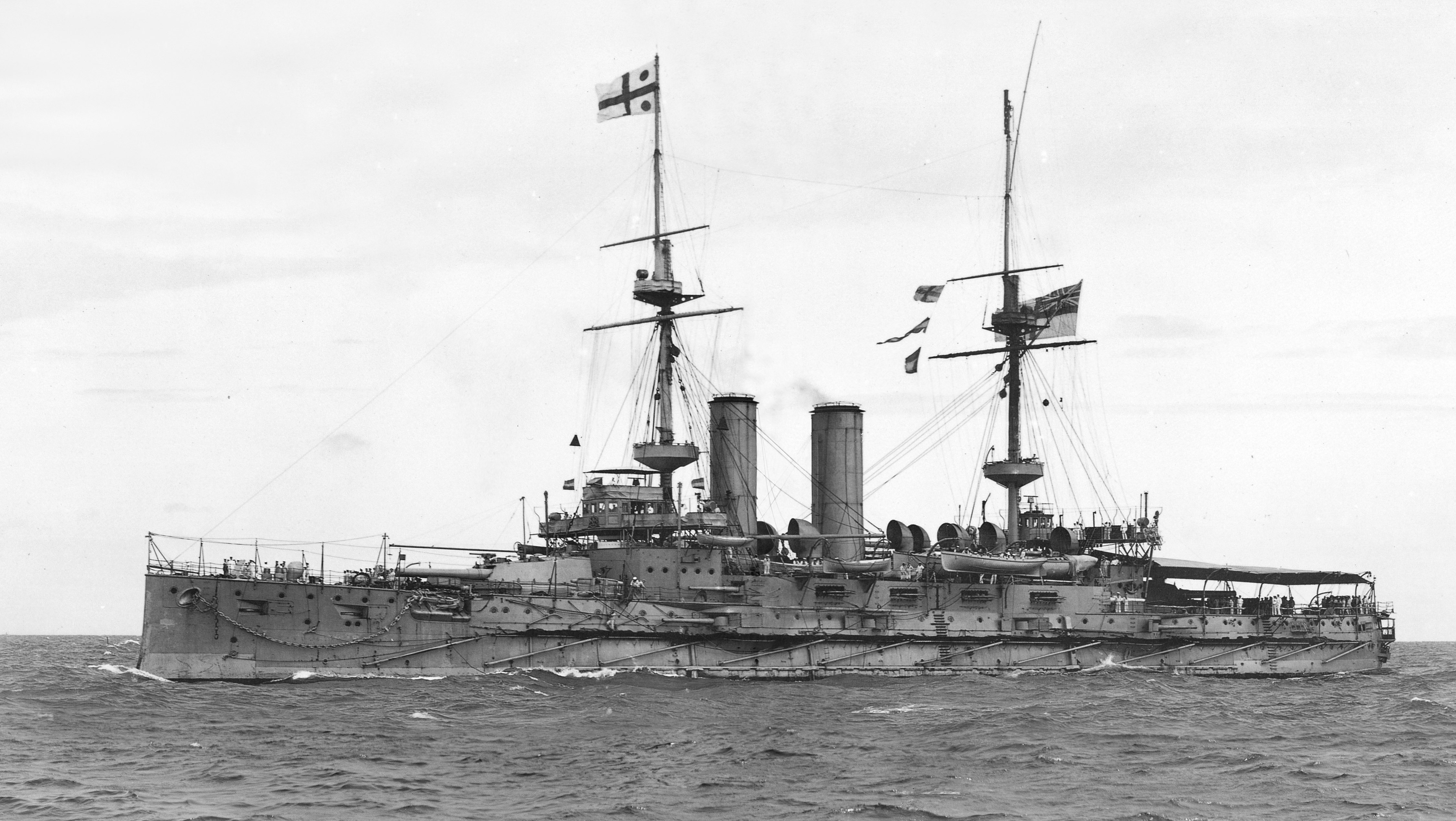 HMS Venerable (1903) .jpg