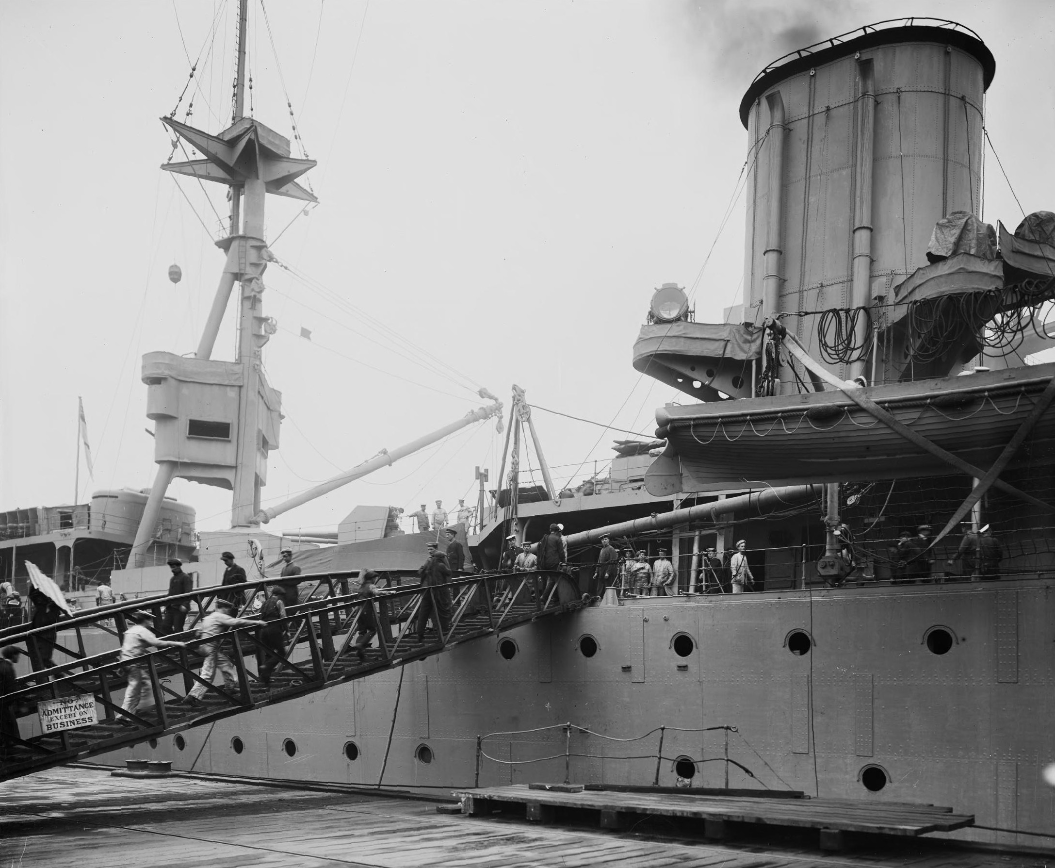 HMS Repulse18.jpg