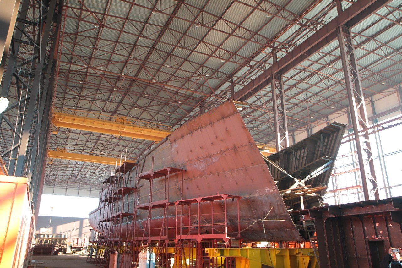 На судостроительном заводе Пелла строится третье опытовое судно пр. 11982.jpg