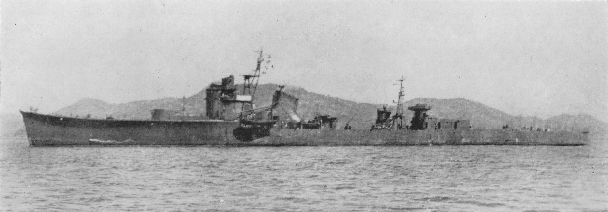 Japanese_destroyer_Harutsuki_Scan.JPG
