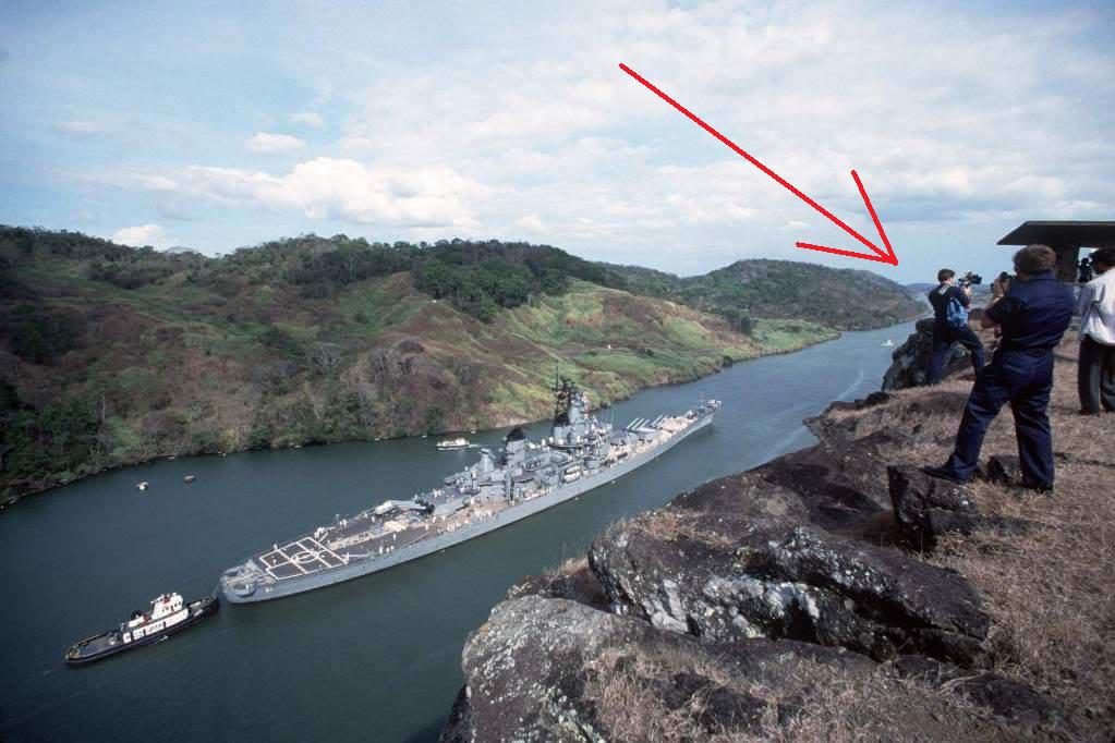 USS Iowa (BB-61), Панамский канал, 24 февраля 1986 года.jpg