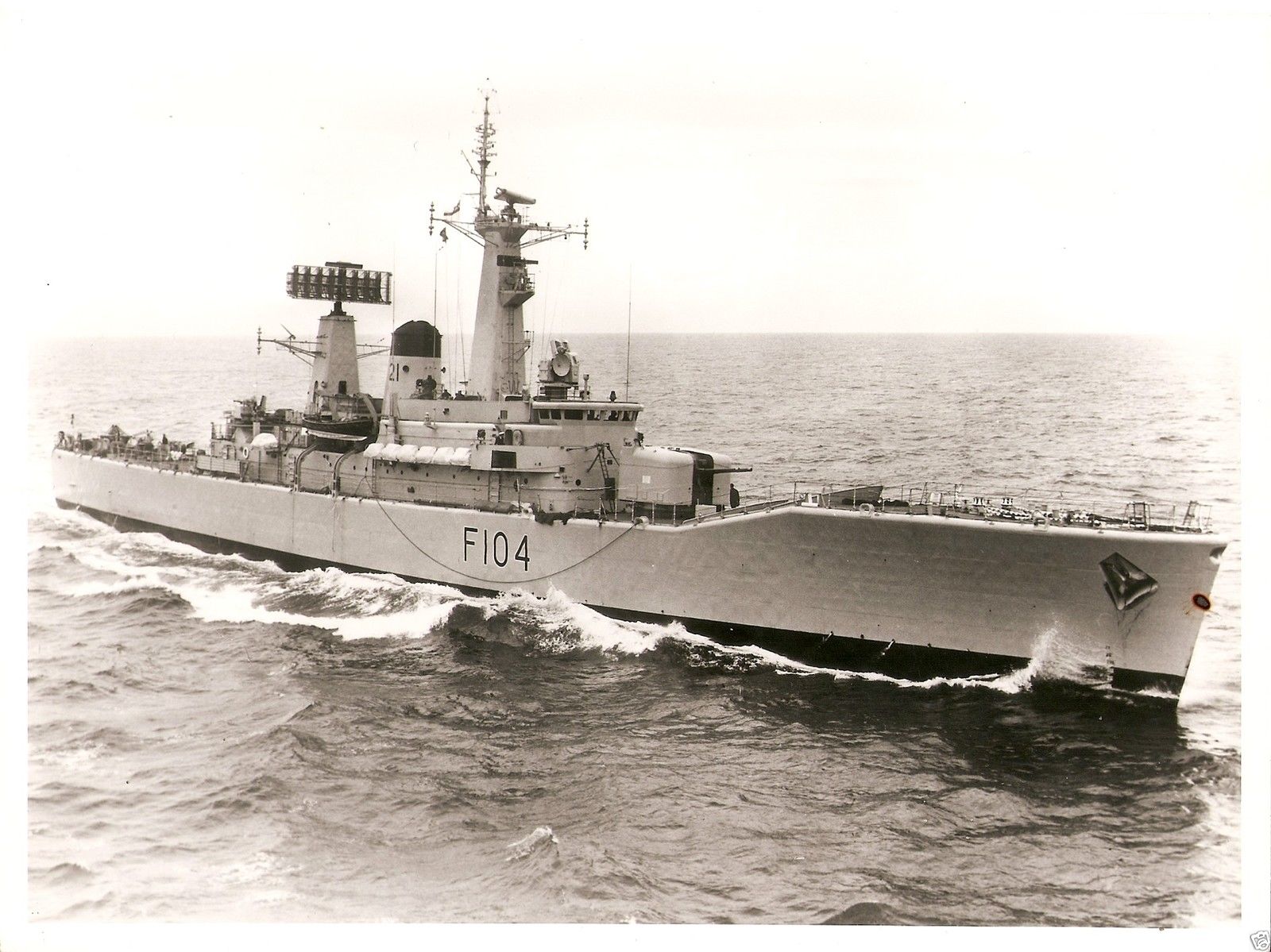 HMS DIDO.JPG