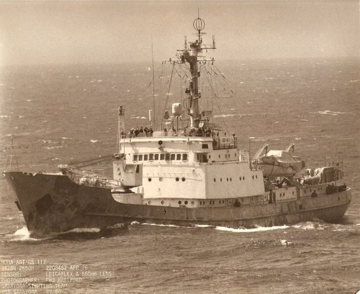 1976-04-22  с борта АВМ Саратога.jpg