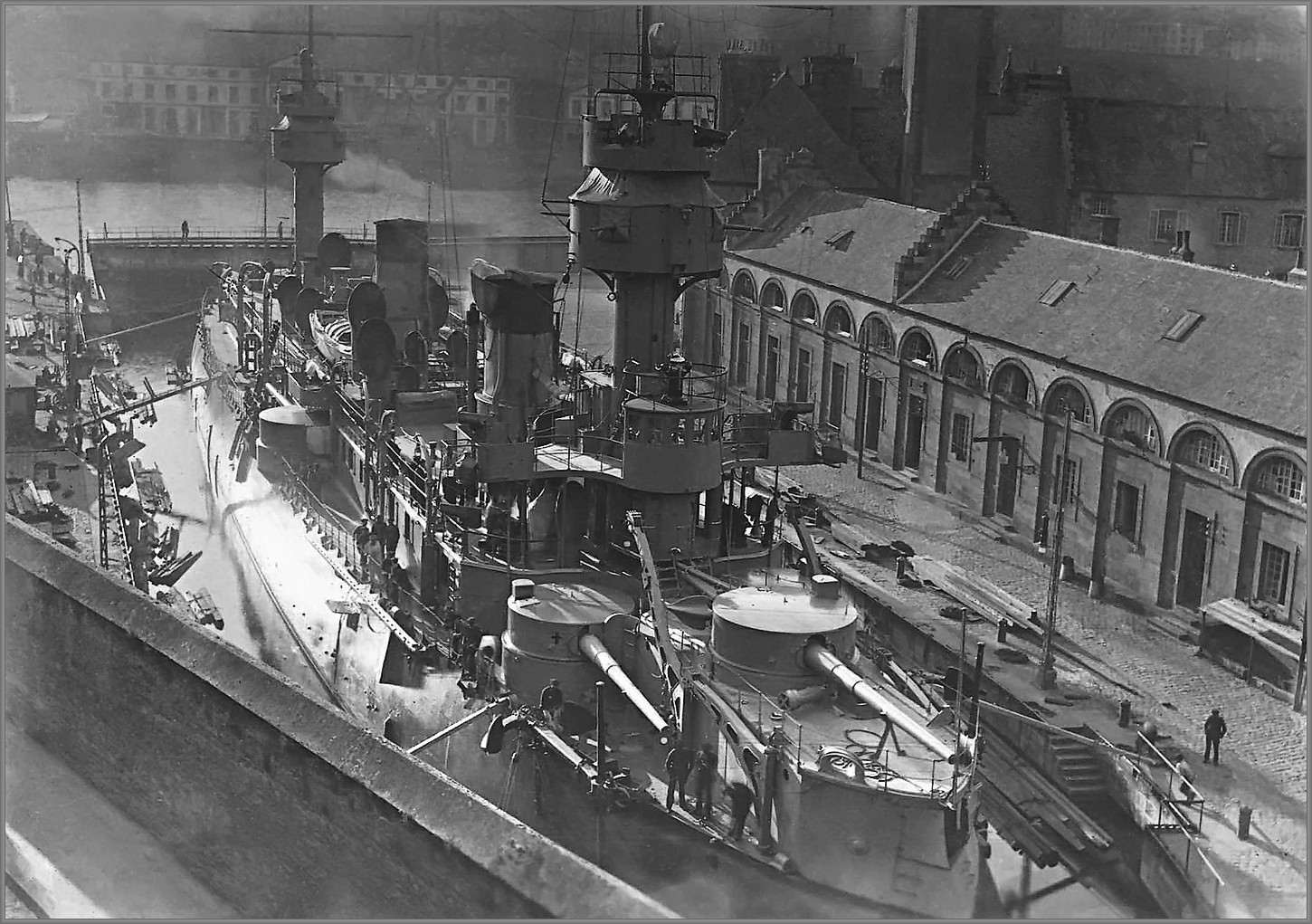 French cruiser Dupuy de Lôme, the first armoured cruiser, Brest arsenal drydock, early 1890s.jpg