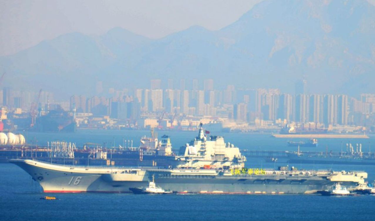 China Inducts Its First Aircraft Carrier Liaoning CV16 j-15 16 17 22 21 31 z8 9 10 11 12 13fighter jet aewc PLA NAVY PLAAF PLANAF LANDING TAKEOFF  Ka-31 AEW & Z-8 AEW helicopter and Shenyang J-15 Flying Shark Fighte (3).jpg