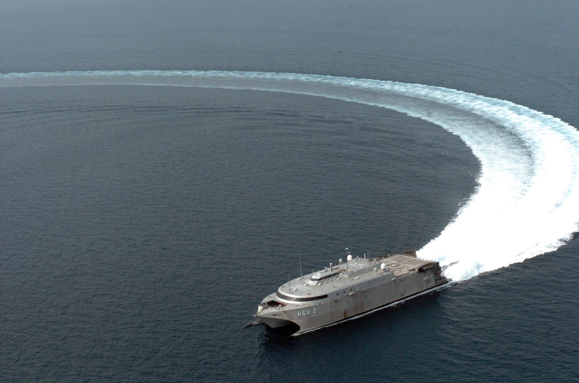 Высокоскоростное судно HSV-2 “Swift”. Индийский океан. 25.02.2005г..jpg