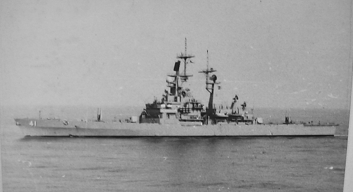 USS Arkansas (CGN-41) S BDK Azarov Krasnoje more 84.jpg