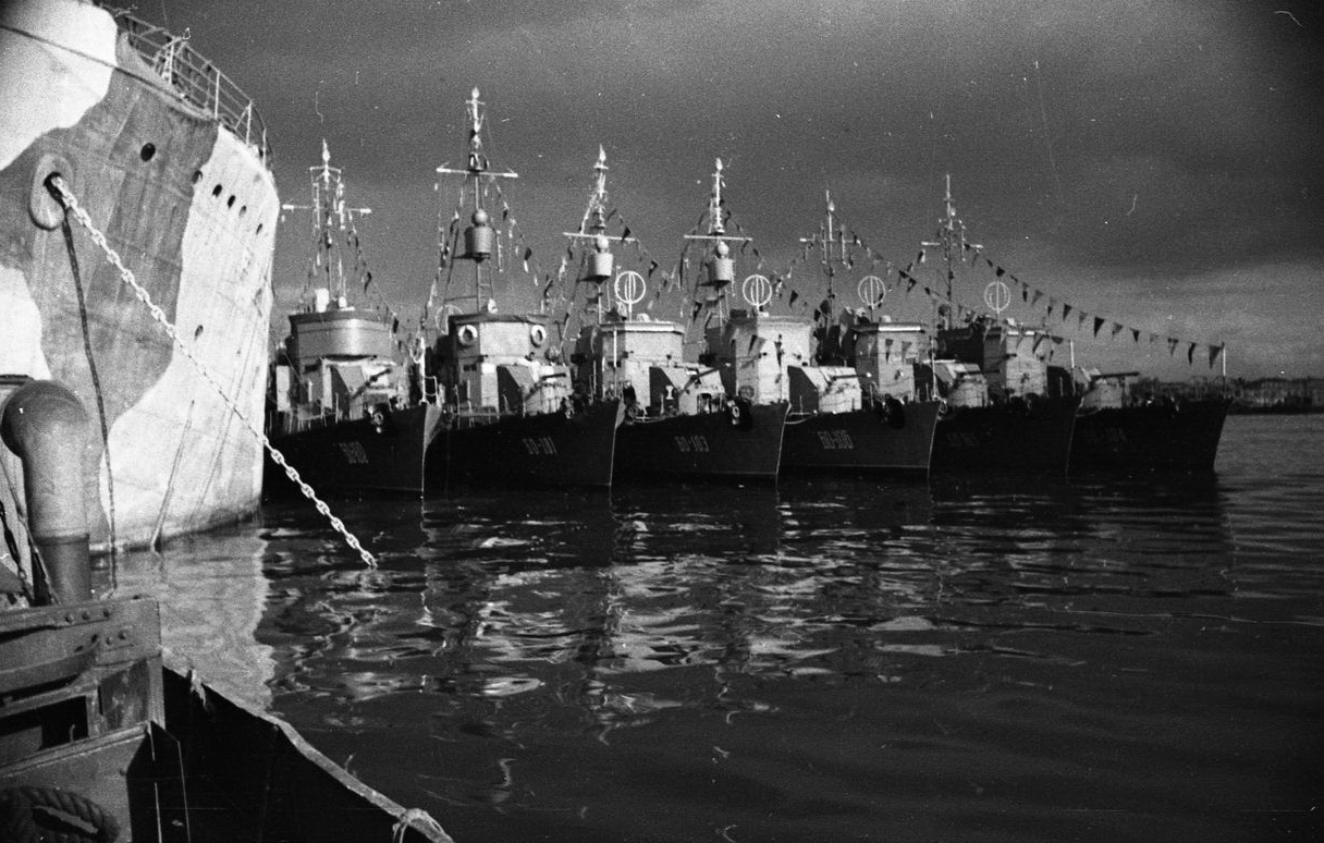 122А В Южной бухте 1944-45 г фото Соколенко.jpg