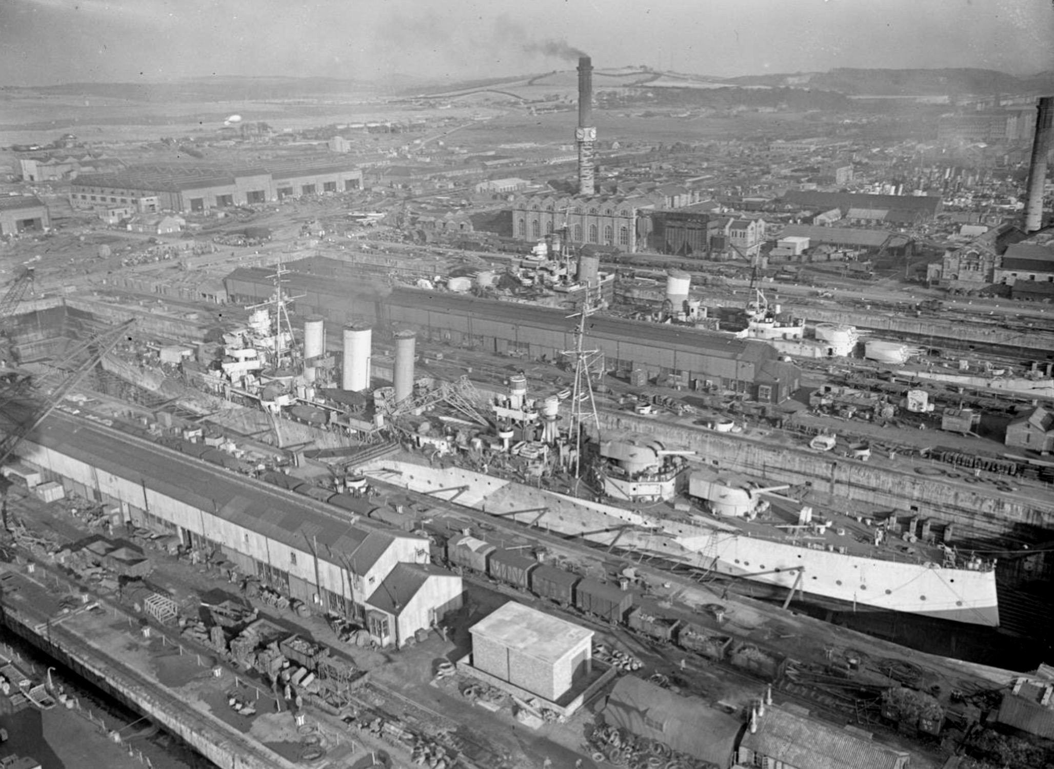 Berwick & Liverpool in dry dock at Rosyth.jpg