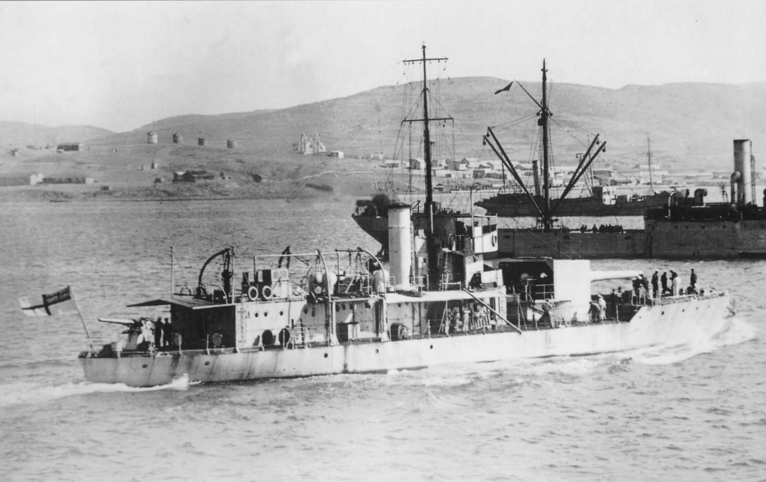 M-16 at Mudros, 1915.jpg