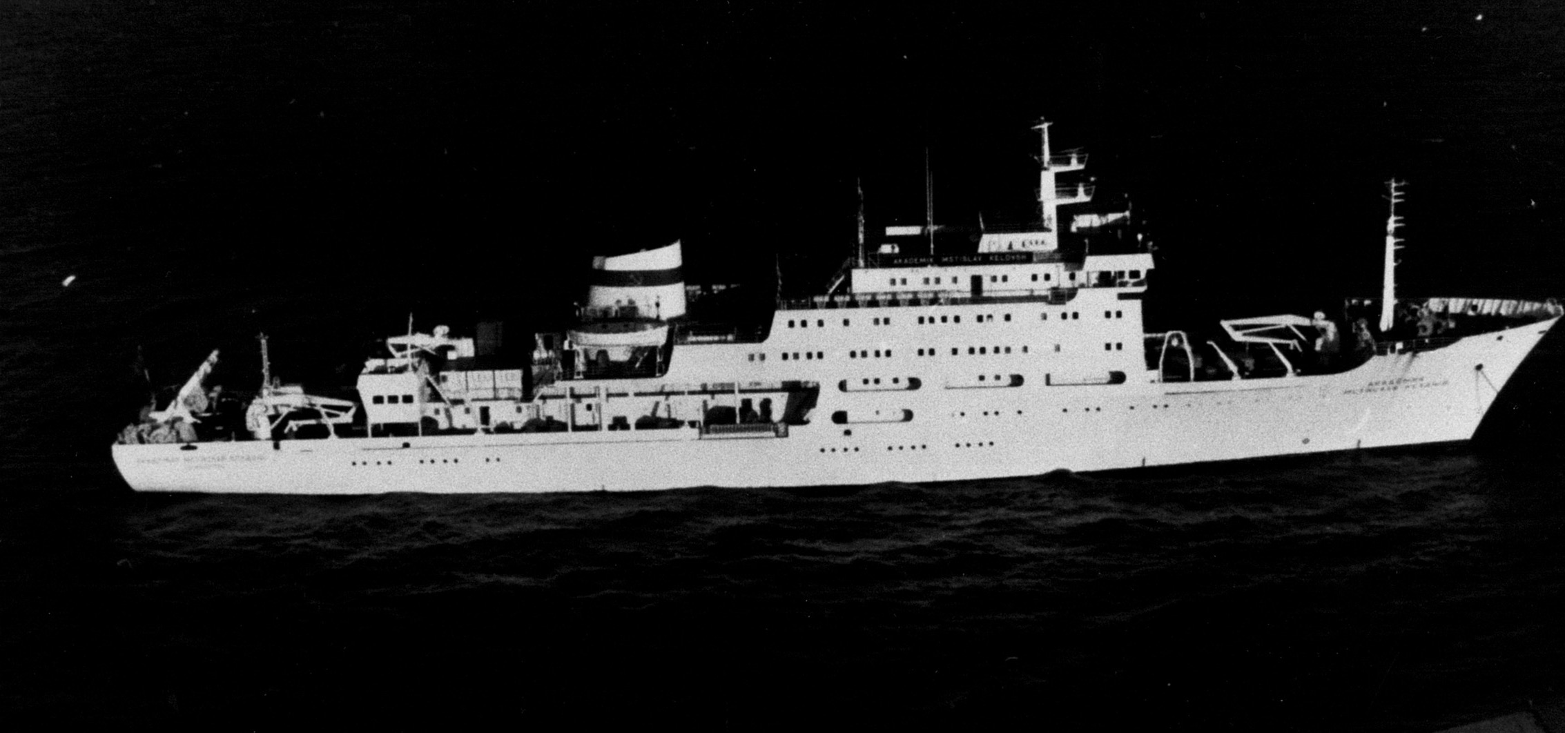 AKADEMIK MSTISLAV KELDYSH  starboard : Atlantic : 21 Feb 1982 :G. Jacobs Collection.jpeg
