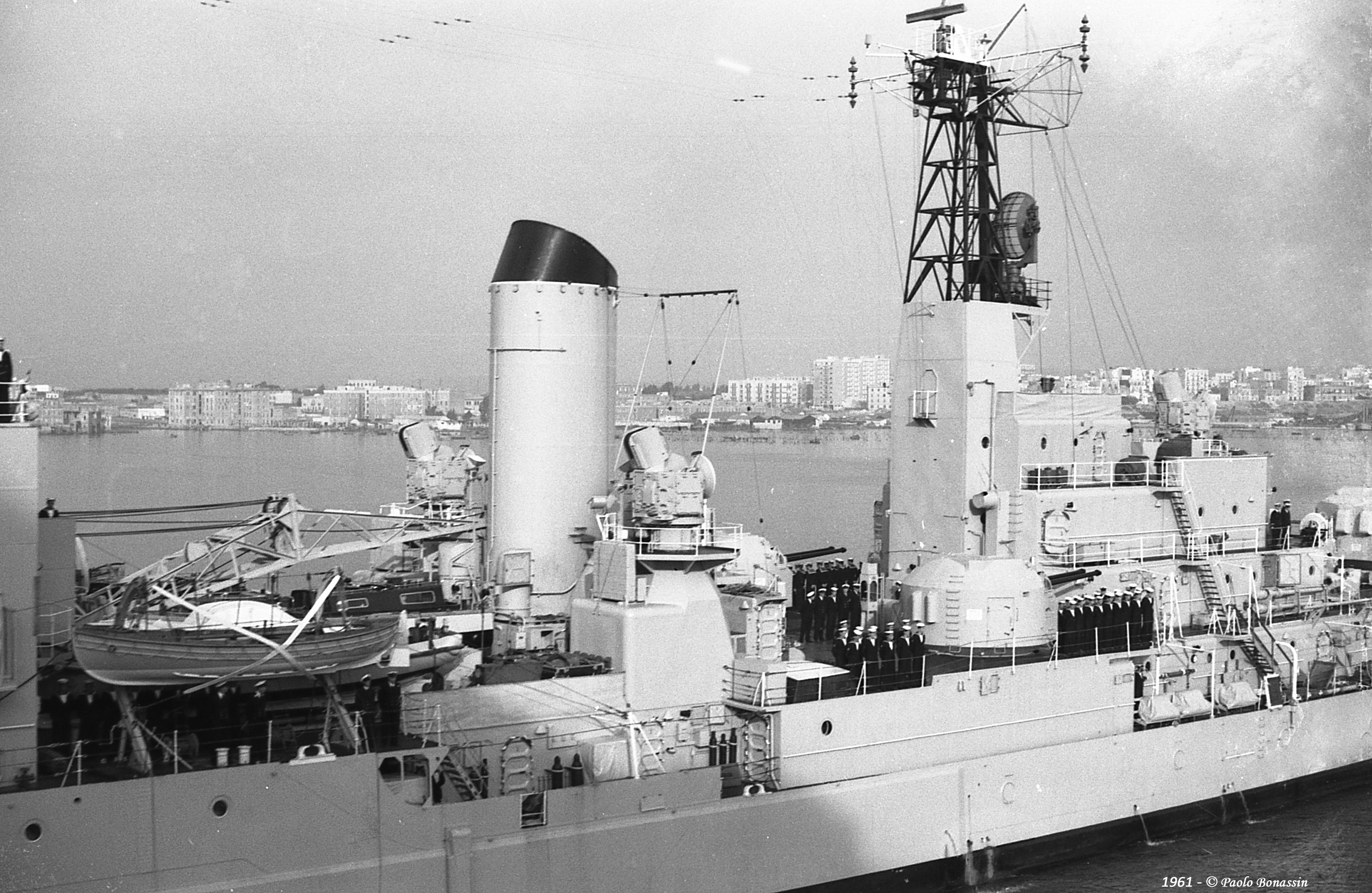 HMS_Tiger-C_20_ Taranto_10.11.19612.jpg