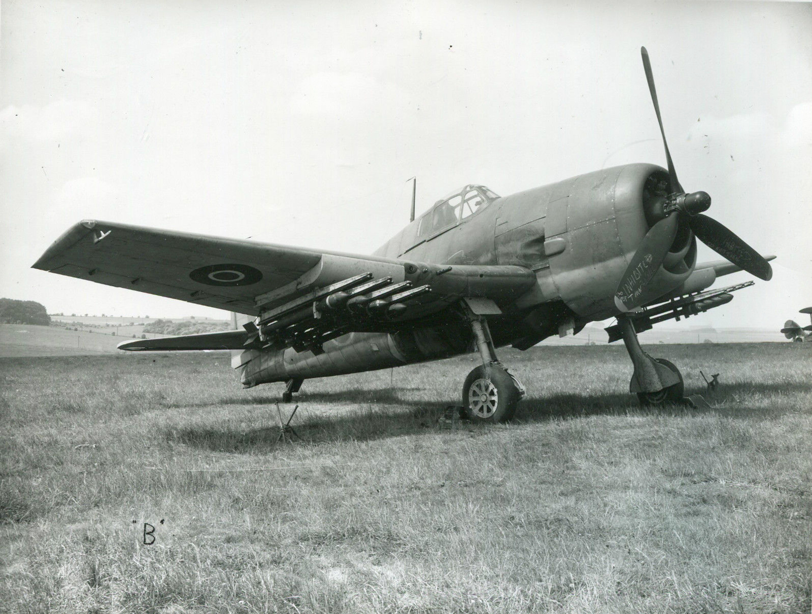 Grumman-F6F-3-Hellcat-Aircraft-Armament-Experimental-Establishment-Boscombe-Down-England-01.jpg