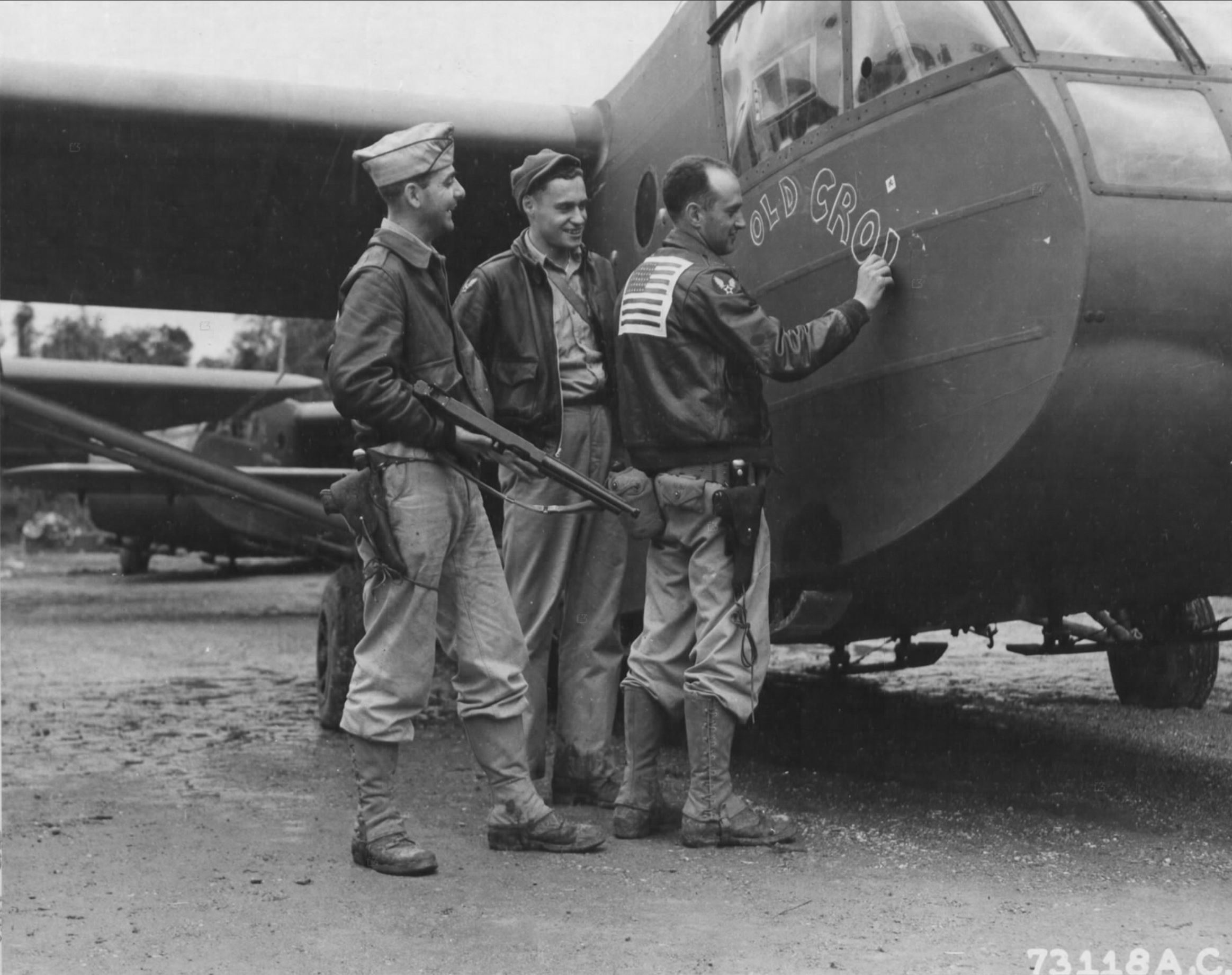 Waco-CG-4-Glider-1ATG1TCS-with-Merrill's-Marauders-for-the-Myitkyina-strip-invasion-Burma-6th-Apr-1945-02.jpg